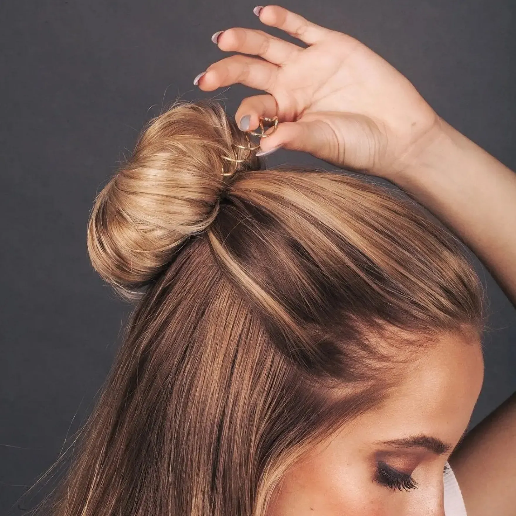 Bun Twist Brown