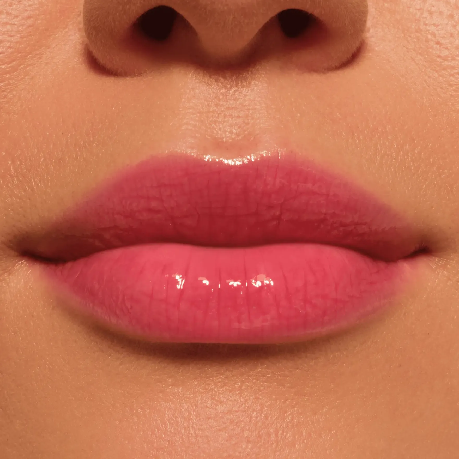 Colour Cushion Juicy Lip Oil 040 Crimson Crush