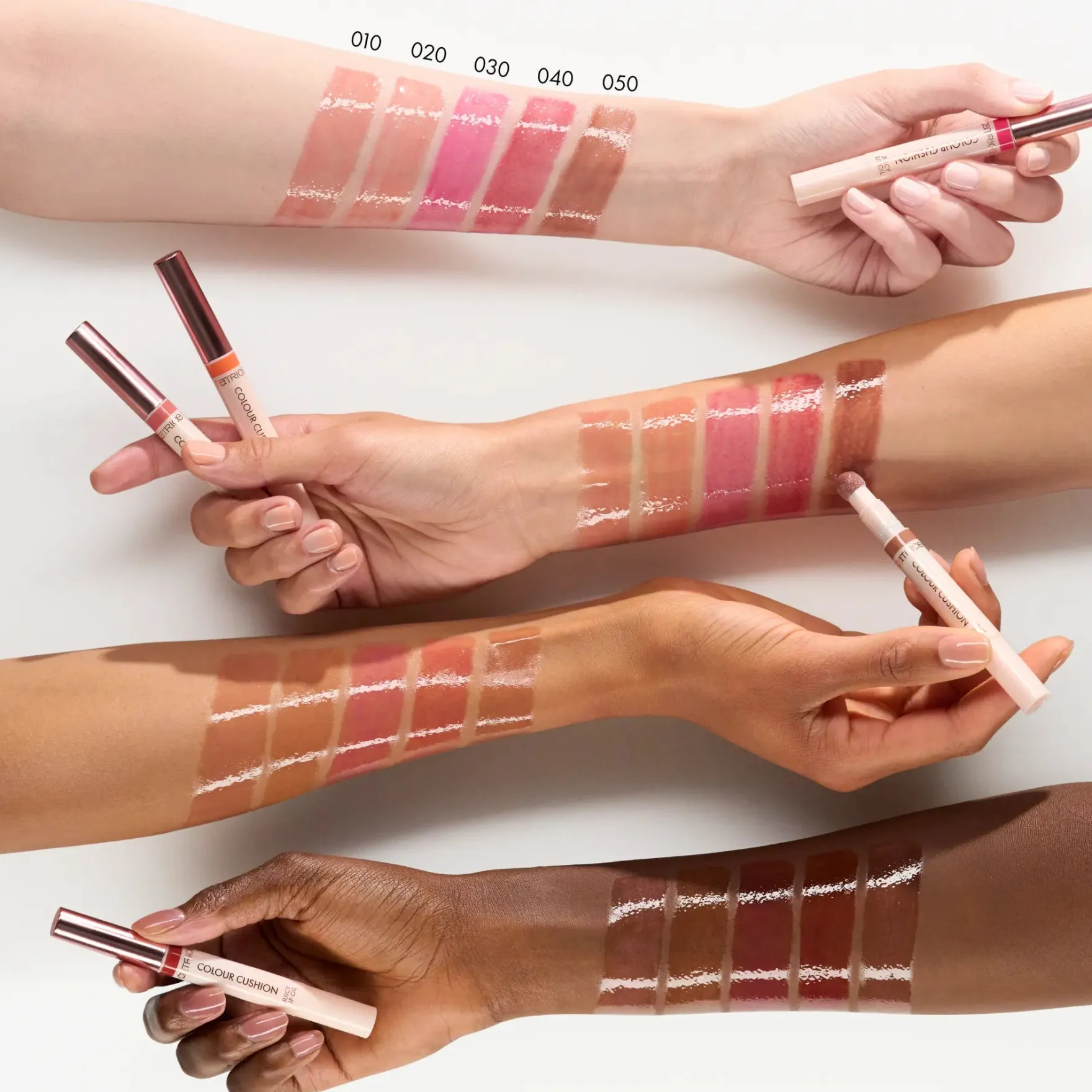Colour Cushion Juicy Lip Oil 050 Drenched Drama