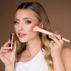 Contouring Brush