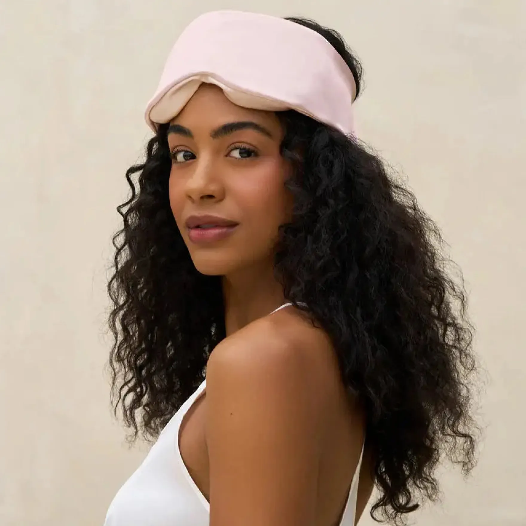 Contour Pillow Eye Mask Blush