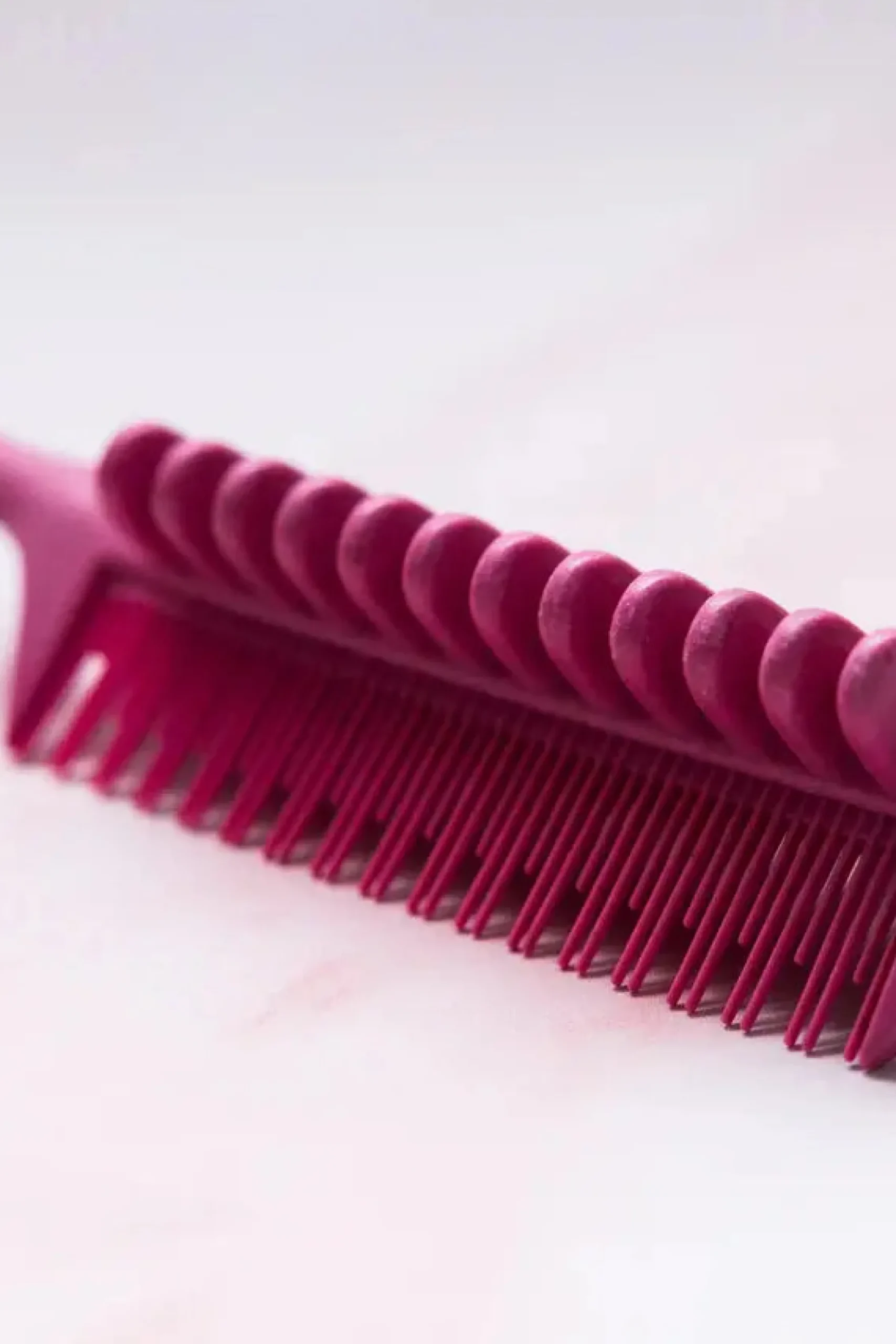 Curl Clump Precision Comb Pink