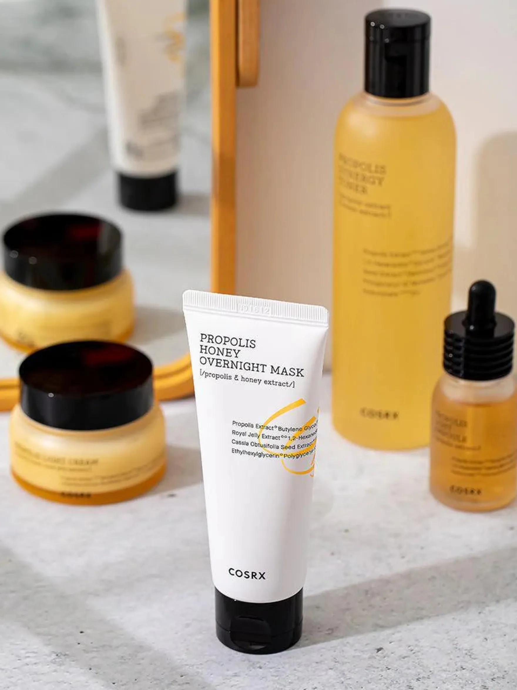 Full Fit Propolis Honey Overnight Mask