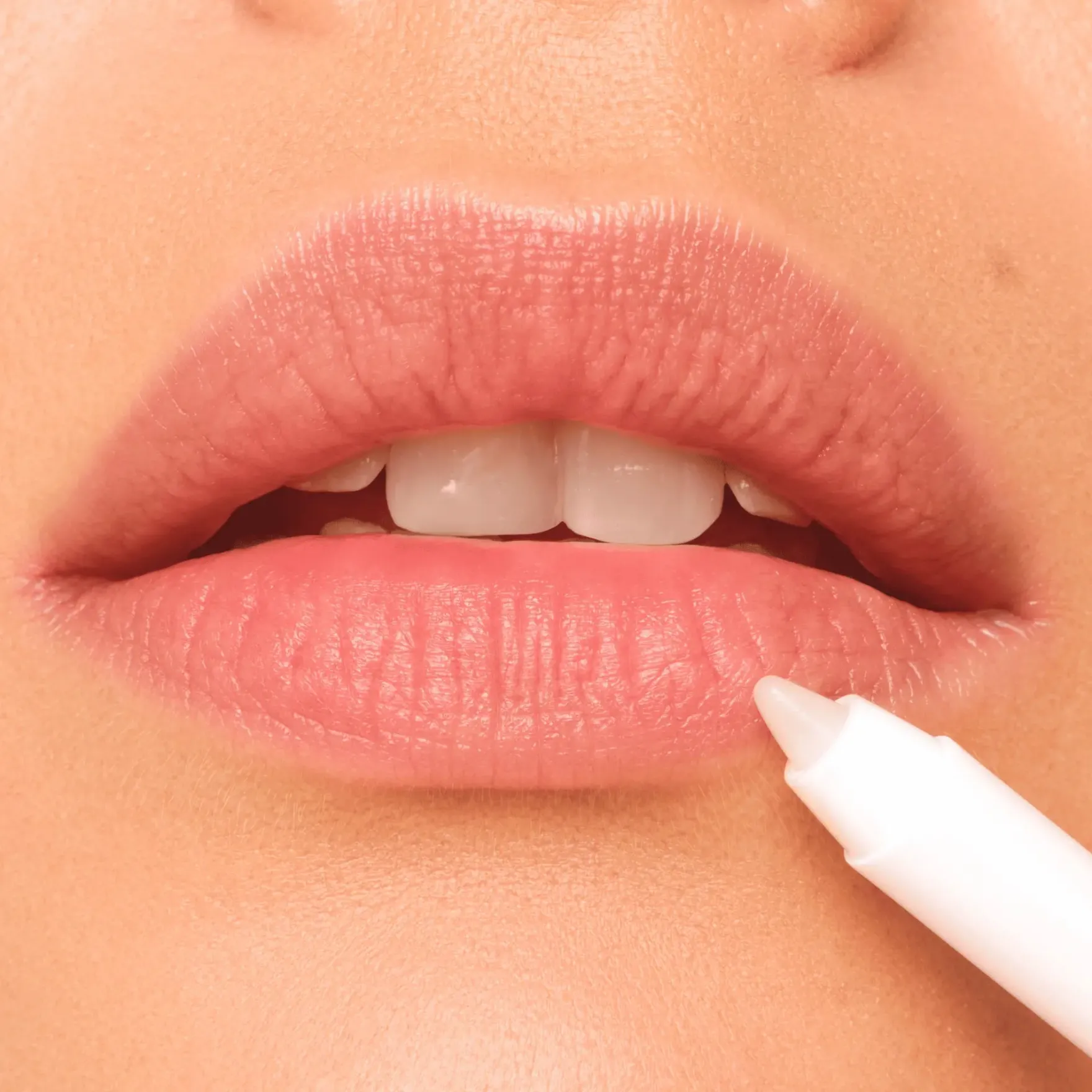 Gel Glide Long-Lasting Lip Liner 100 Bare Trace