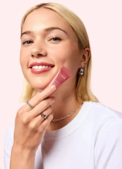 Glaze Craze Tinted Lip Serum Peach Glaze