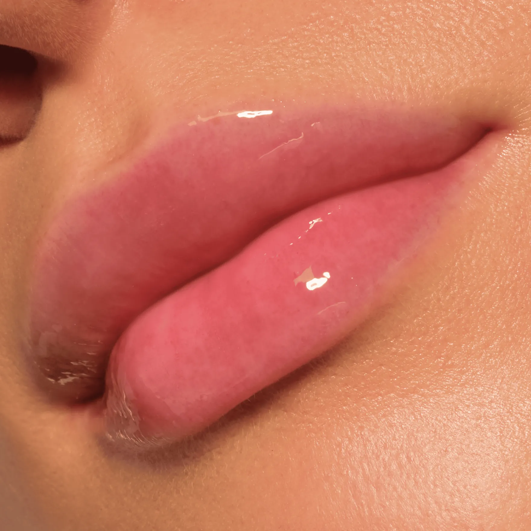 Gloss Obsessed Lip Glaze 010 Gloss Therapy