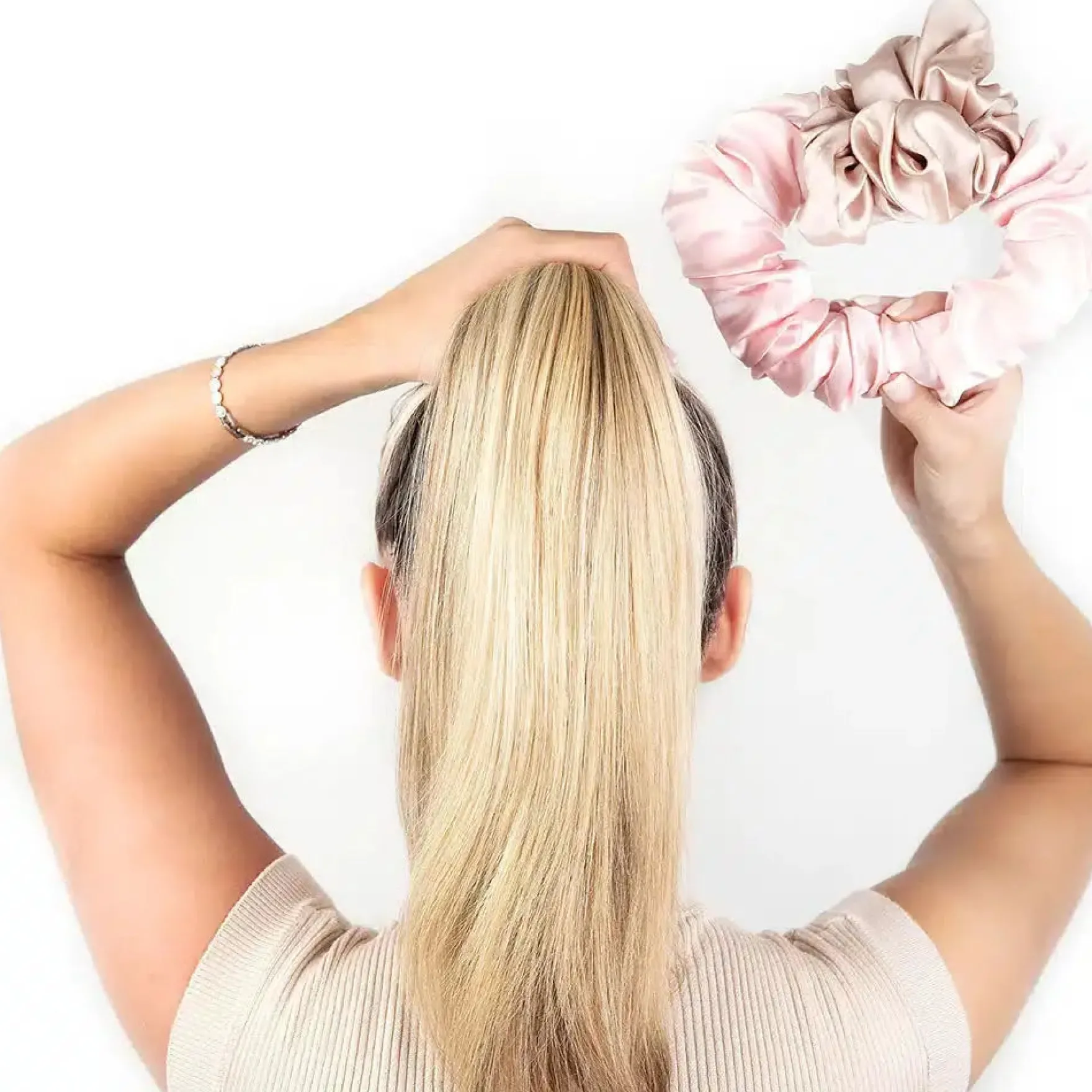 Heatless Curling Scrunchie