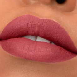 8h Matte Liquid Lipstick 08 Dark Berry