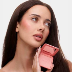 Illuminating Blusher Coral Pearl