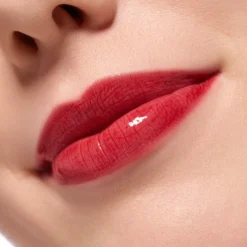 Juicy Bomb Plumping Lipgloss 01 Sweet Strawberry