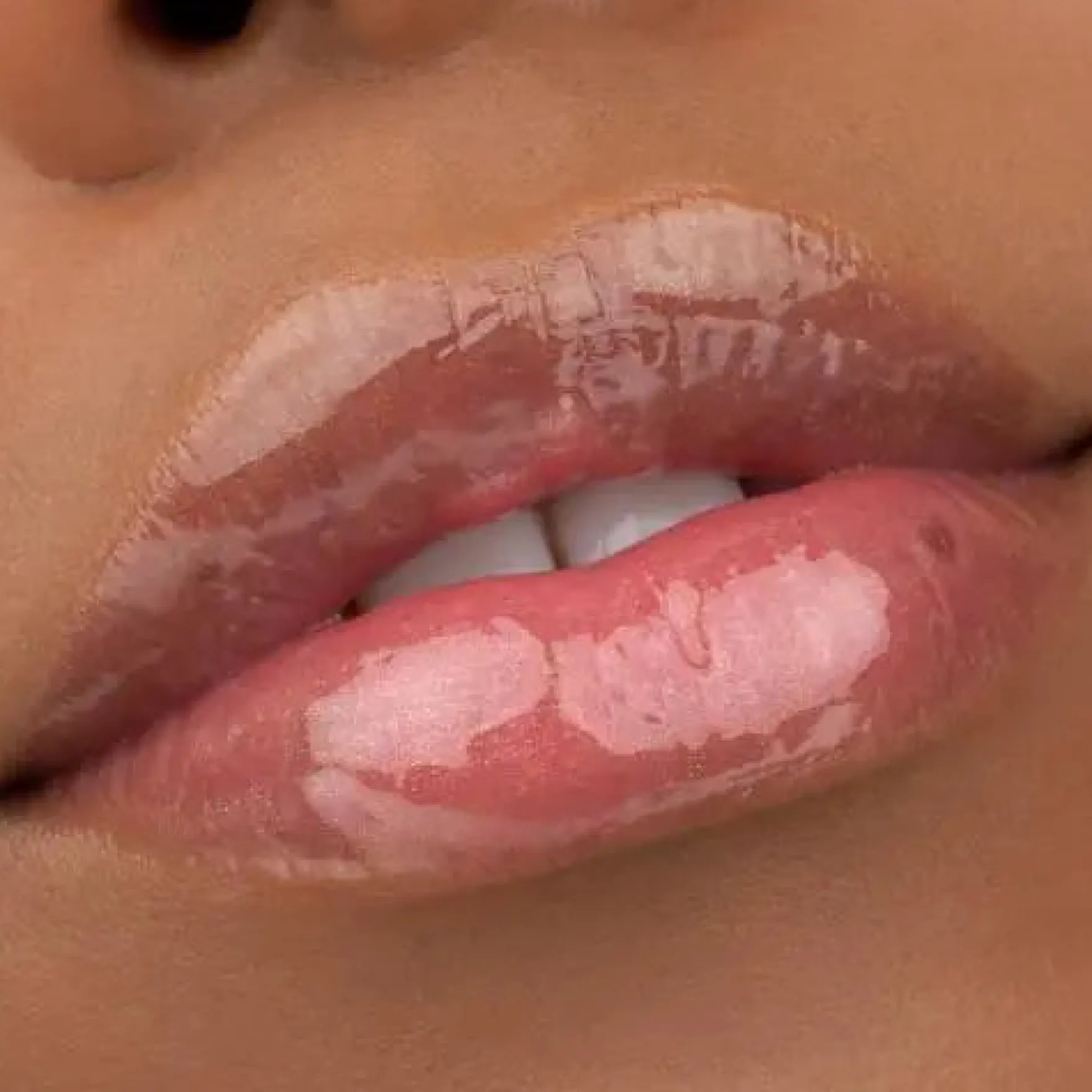 Juicy Bomb Shiny Lipgloss 103 Proud Papaya