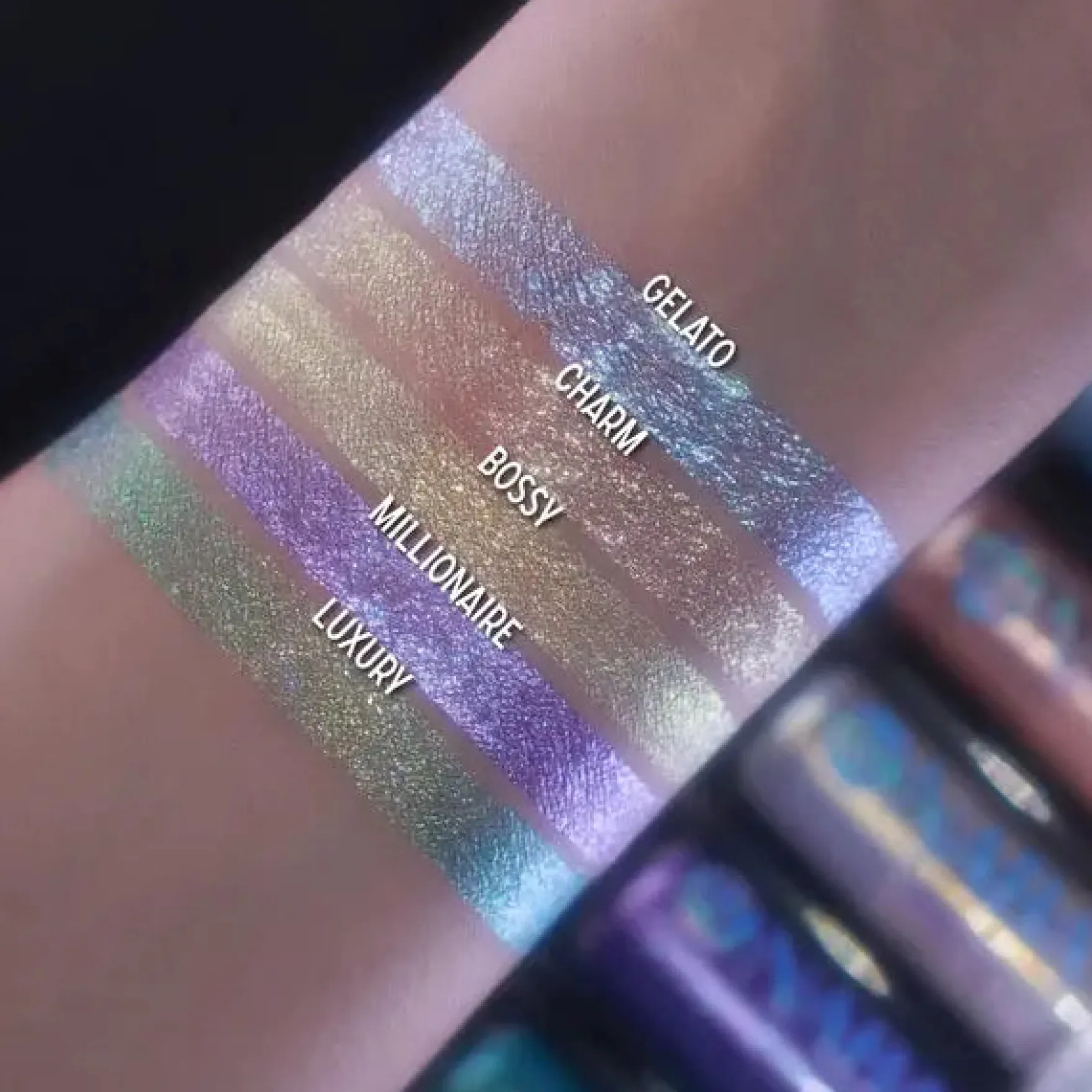 Liquid Eyeshadow Charm