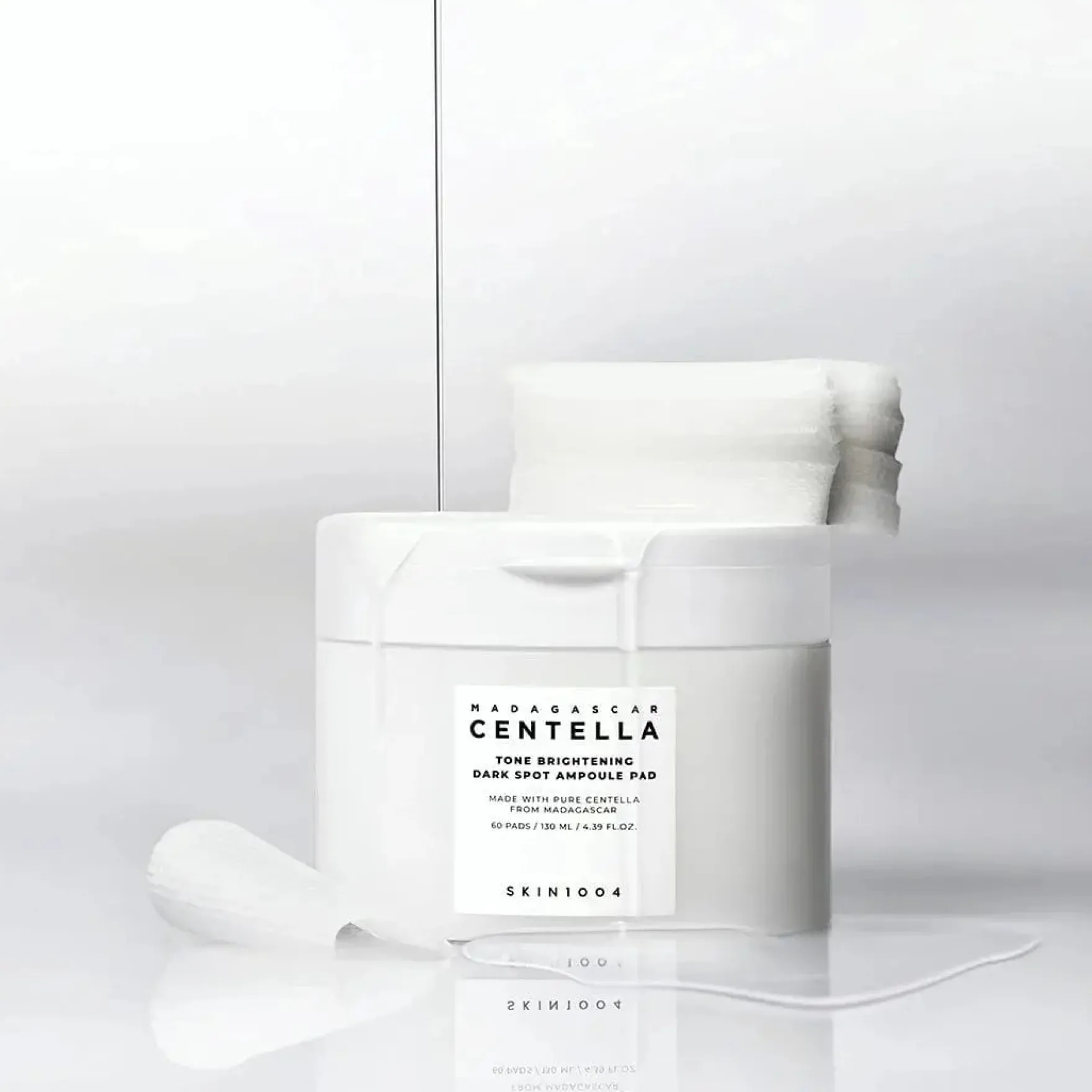 Madagascar Centella Tone Brightening Dark Spot Ampoule Pad