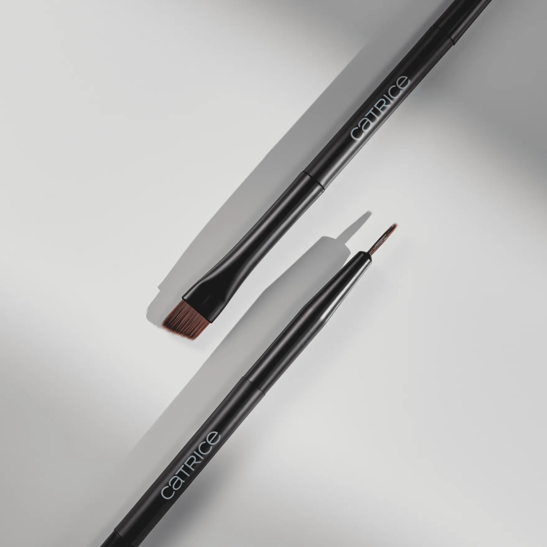 Magic Perfectors Eyeliner Brush
