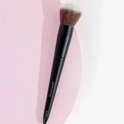 No. 12 Blush Brush