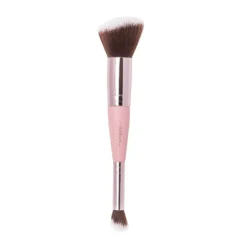 Perfektionierung der Bronzer -Bürste