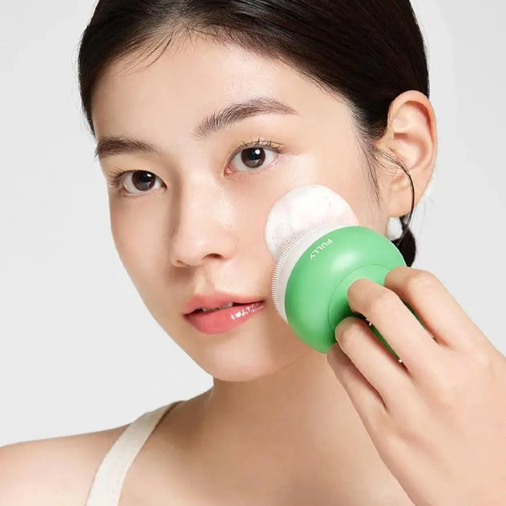 Pore Cleansing Brush