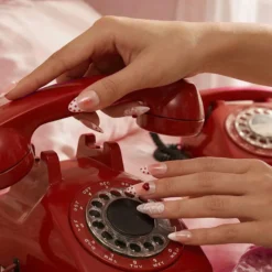 Press-On Nails Lover Girl