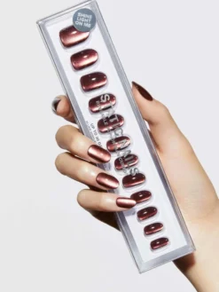 Reusable Pop-On Manicure Influenced Round