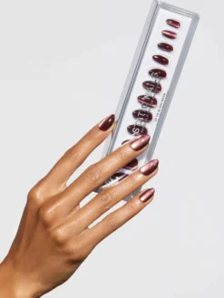 Reusable Pop-On Manicure Influenced Almond