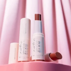 Satin Glow Luminous Shine Lipstick 04 Let´s Get Mauvin