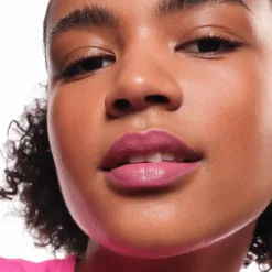 Satin Glow Luminous Shine Lipstick 04 Let´s Get Mauvin