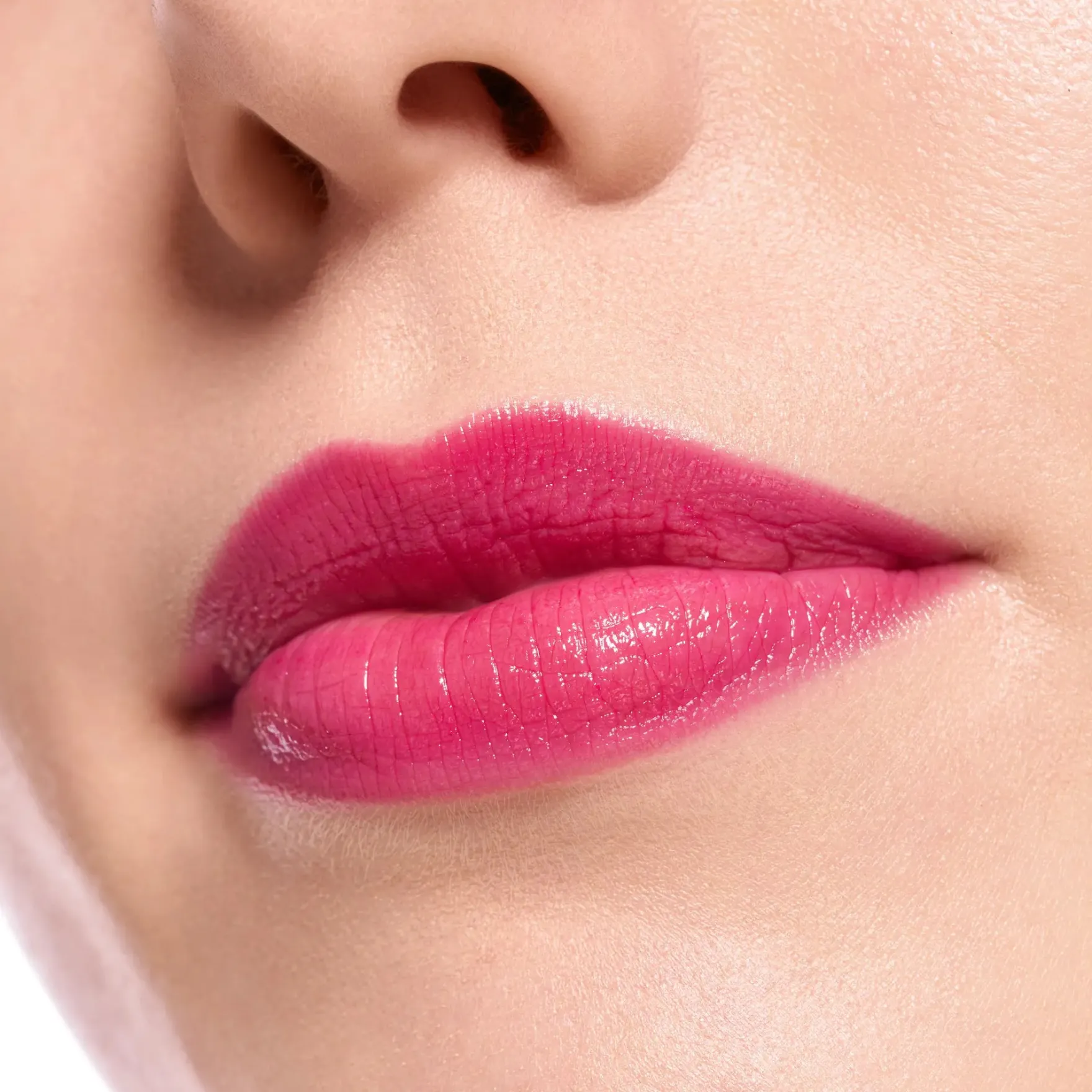 Satin Glow Luminous Shine Lipstick 08 Fuchsionista
