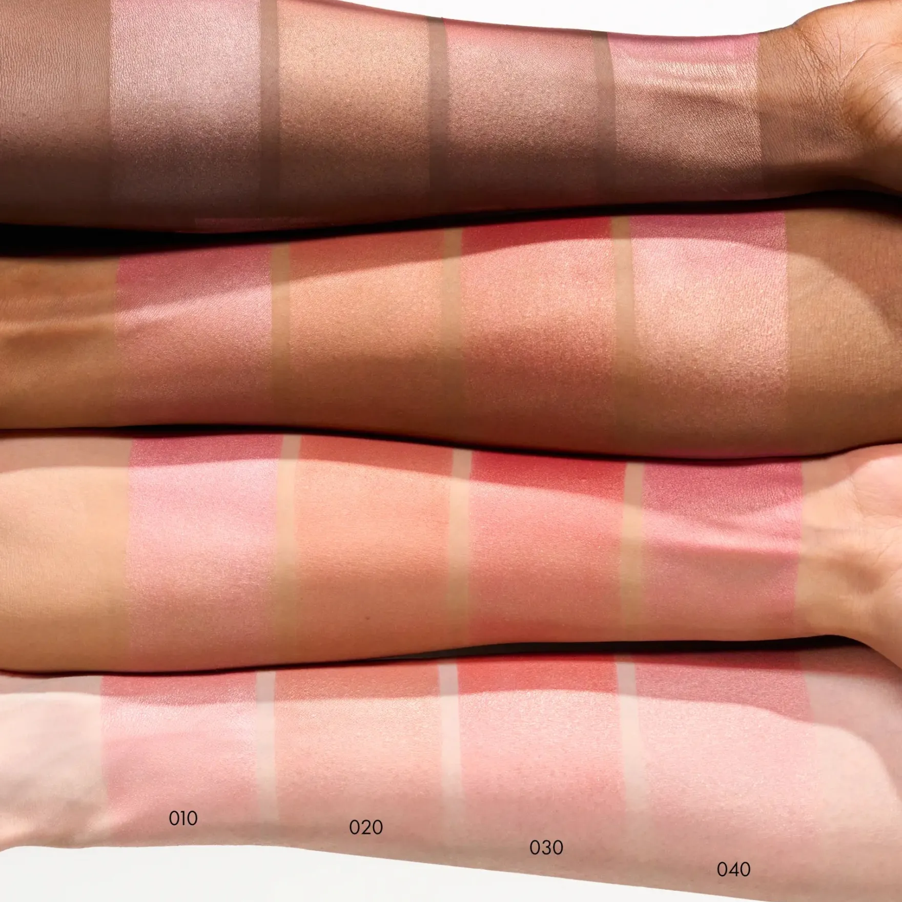 Soft Glam Baked Blush 030 Cheeky Coral