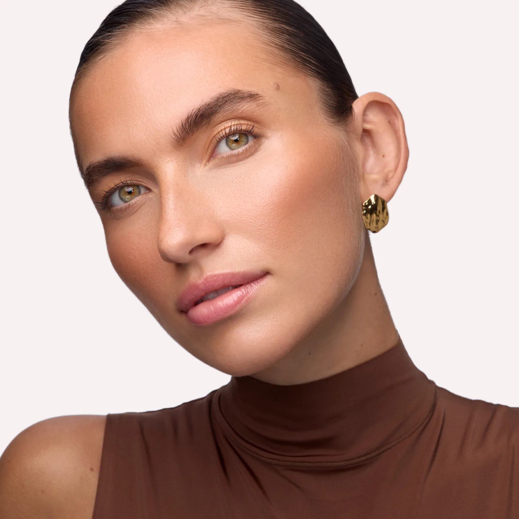 Sun Lover Glow Bronzing Powder 010 Sun Kissed