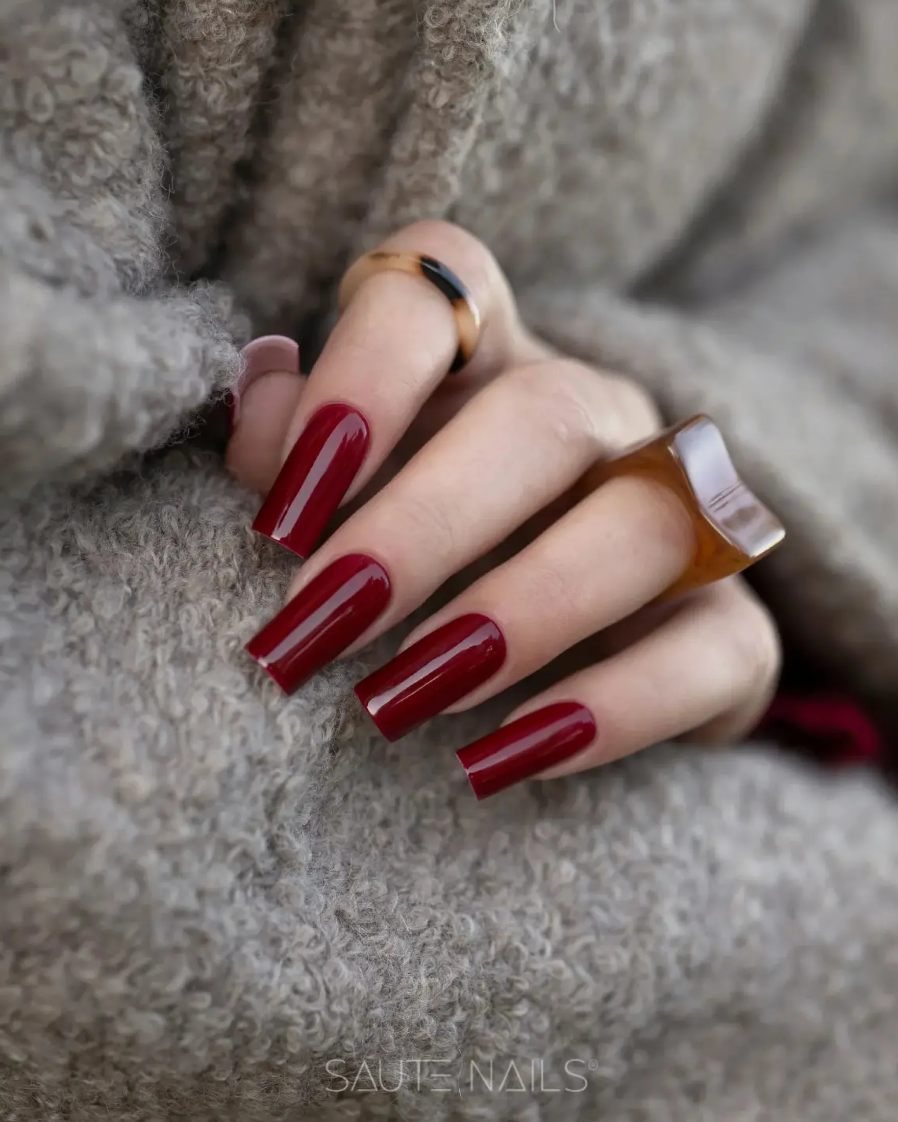 UV Gelpolish S328 Cherry Laquer