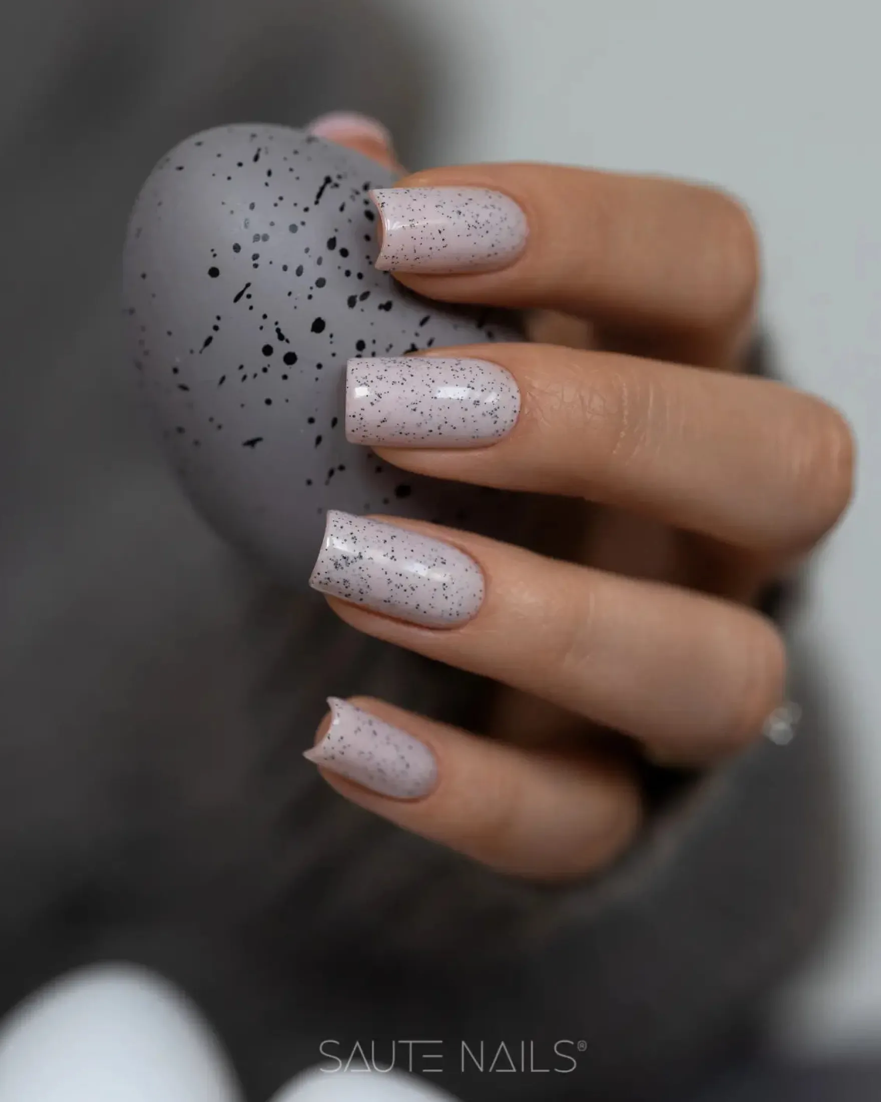 UV Gel Polish S346 Eggshell