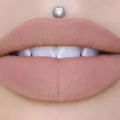 Velour Liquid Lipstick Mannequin