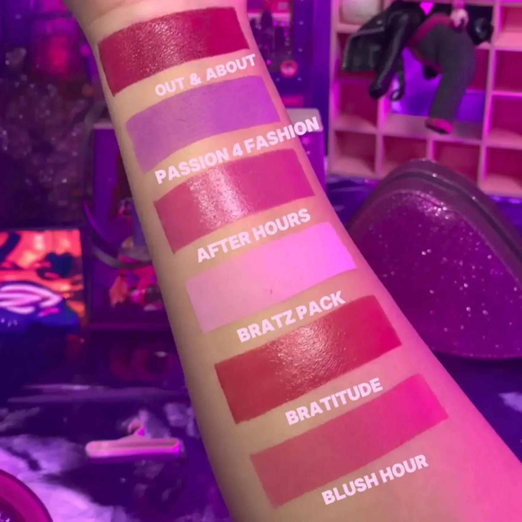 x Bratz Shop 'Til We Blush Palette