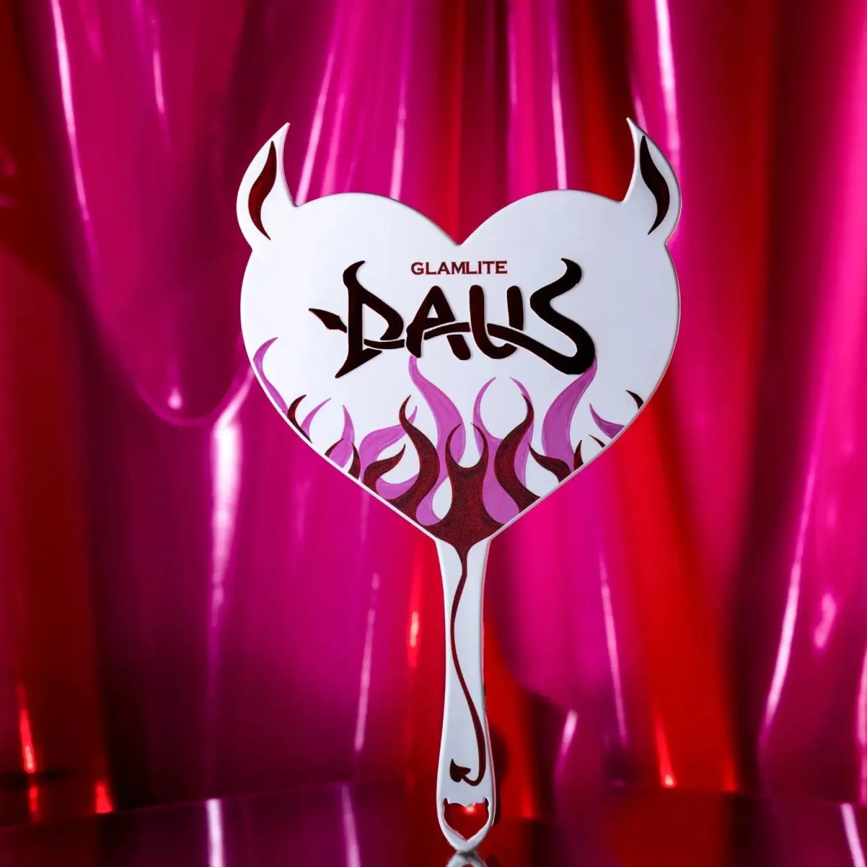 x Daus Mirror